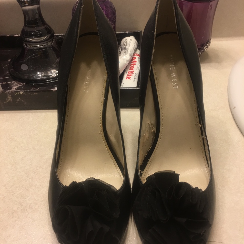 Heels - Picture 8 of 8